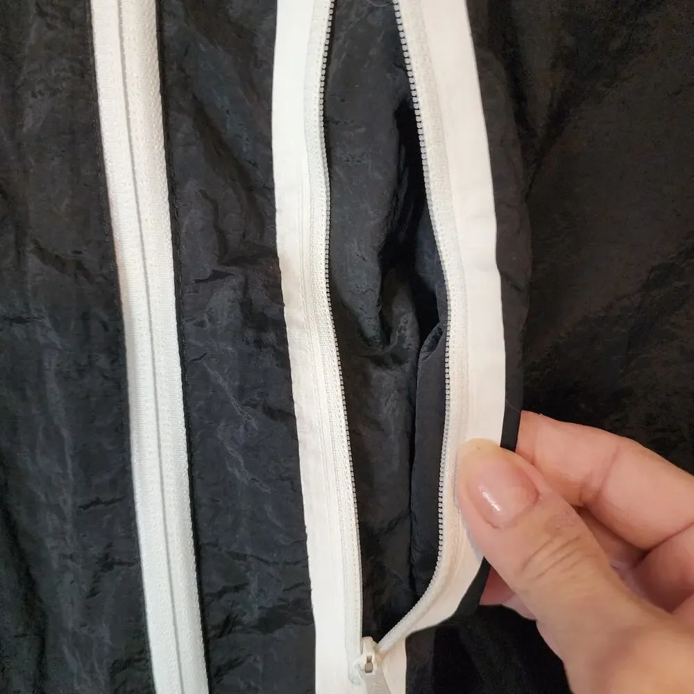 Nike Jacket Tech Aeroshield Moto Cape Black/White Women Small